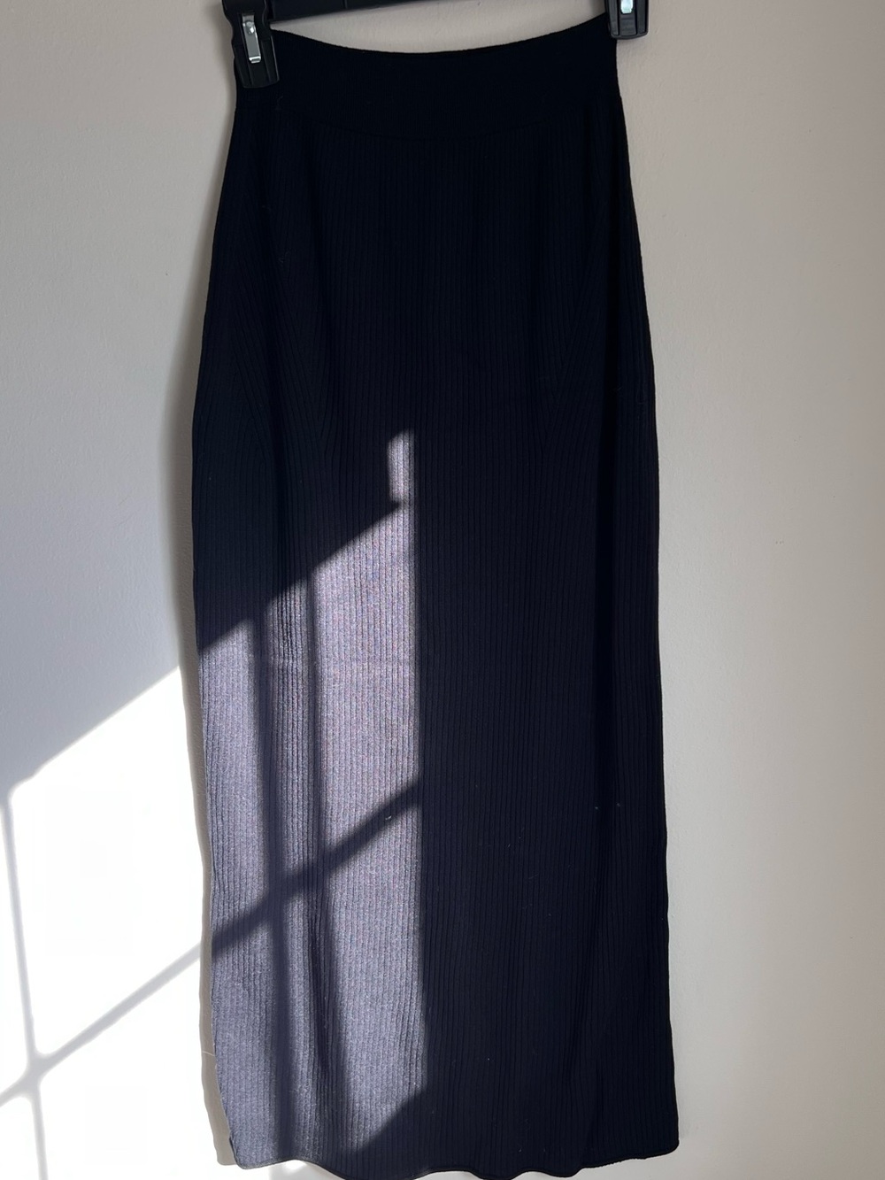 Uniqlo x Mame Kurogouchi Black Ribbed Knit Maxi Skirt 3D Knit - Picture 2 of 8